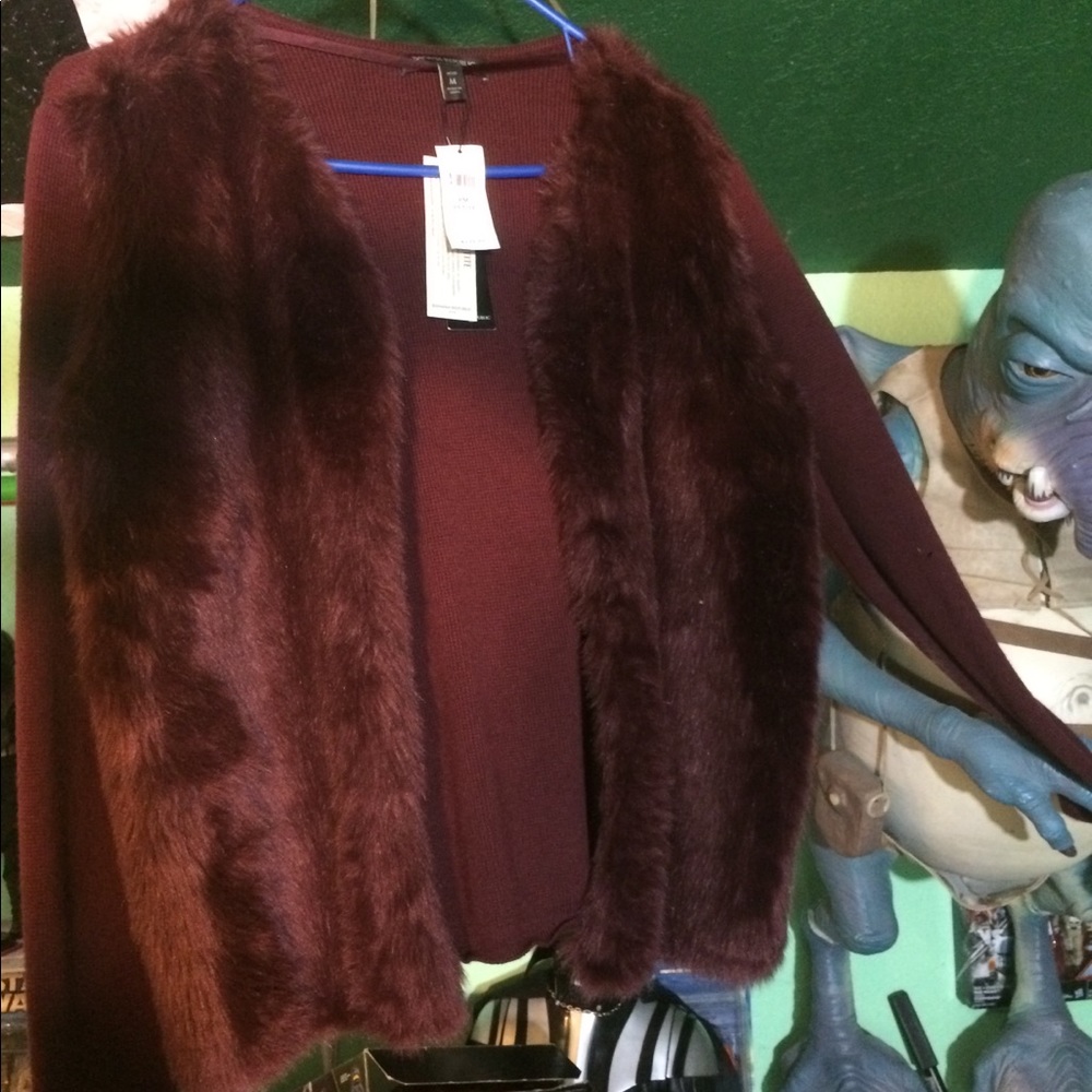 Banana Republic faux fur sweater in maroon